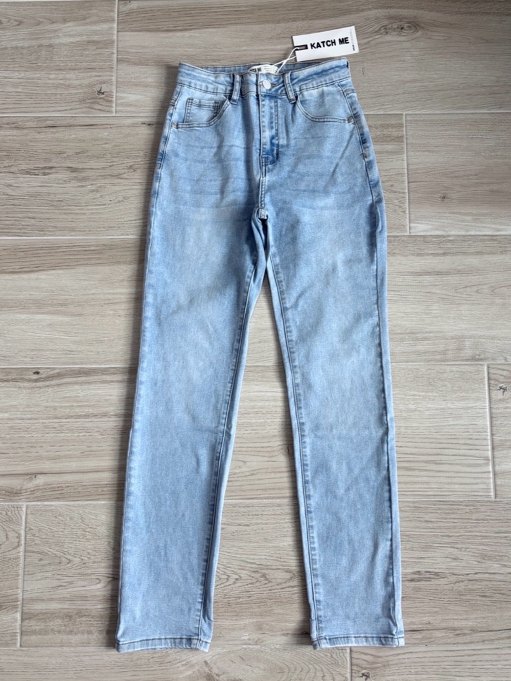 NWT Katch Me Stretchy Straight Leg High Waist Jeans 26 Waist